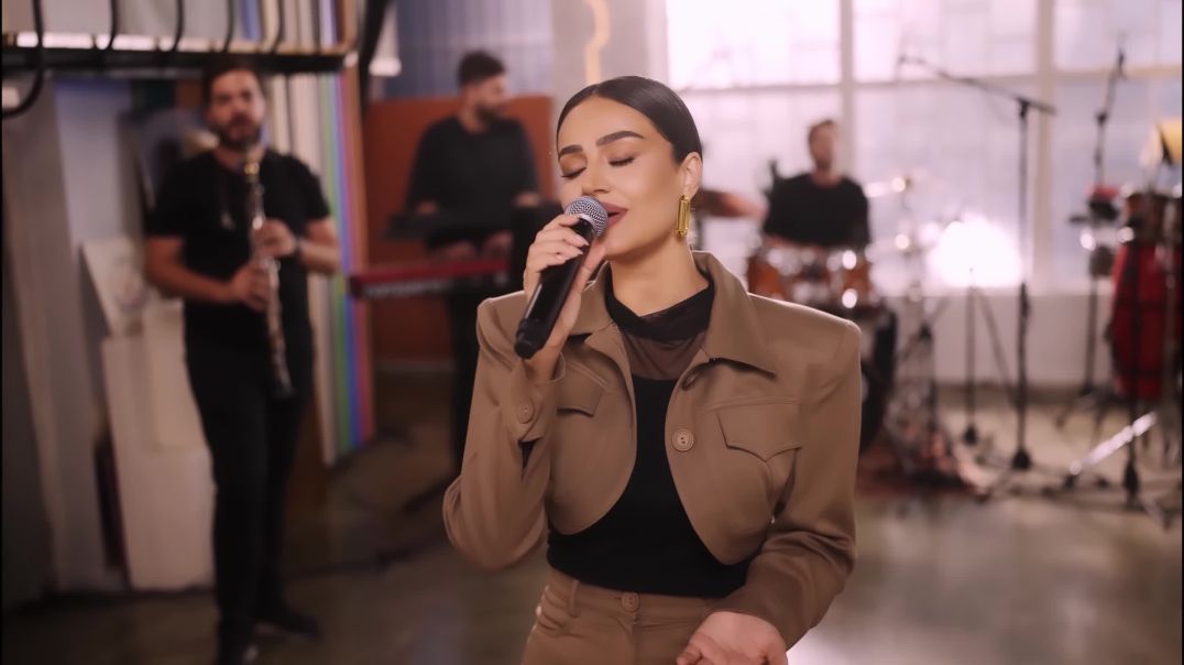 Elif Buse Doğan - Gitme - Arabesk Akustikler - (Official Video)-HD